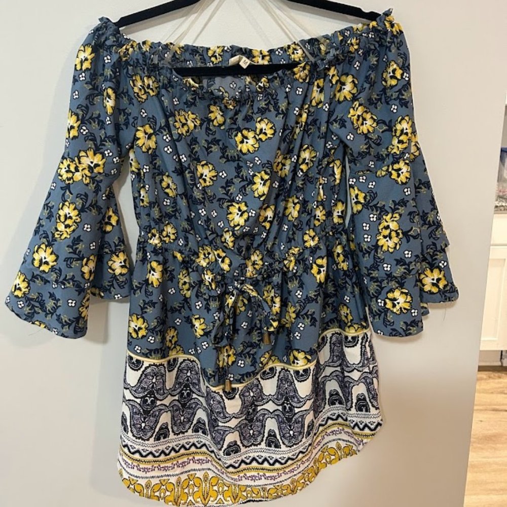Hint of Blush Top - Picture 7 of 7